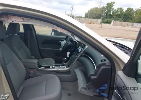 2013 Chevrolet Malibu 1Ls z USA, uszkodzony, nr VIN 1G11B5SA3DF274631